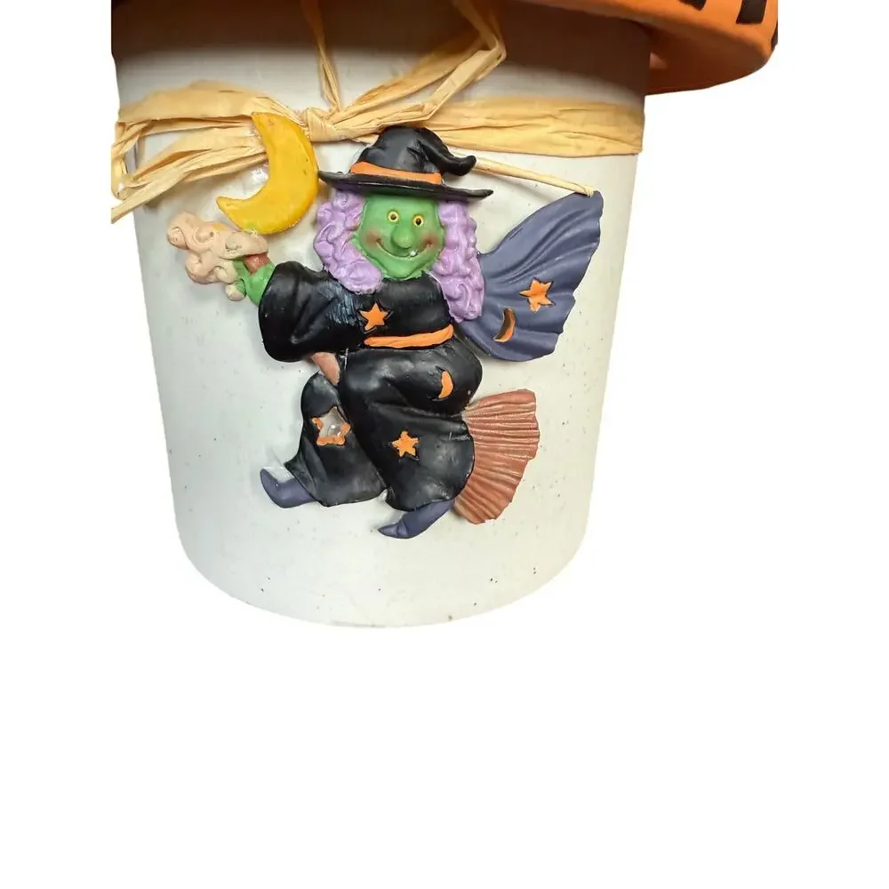 VTG Halloween Ceramic Candle Lamp witch‎ casts a spooky glow with original box